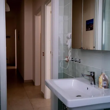 Binario Bed & Breakfast Naples